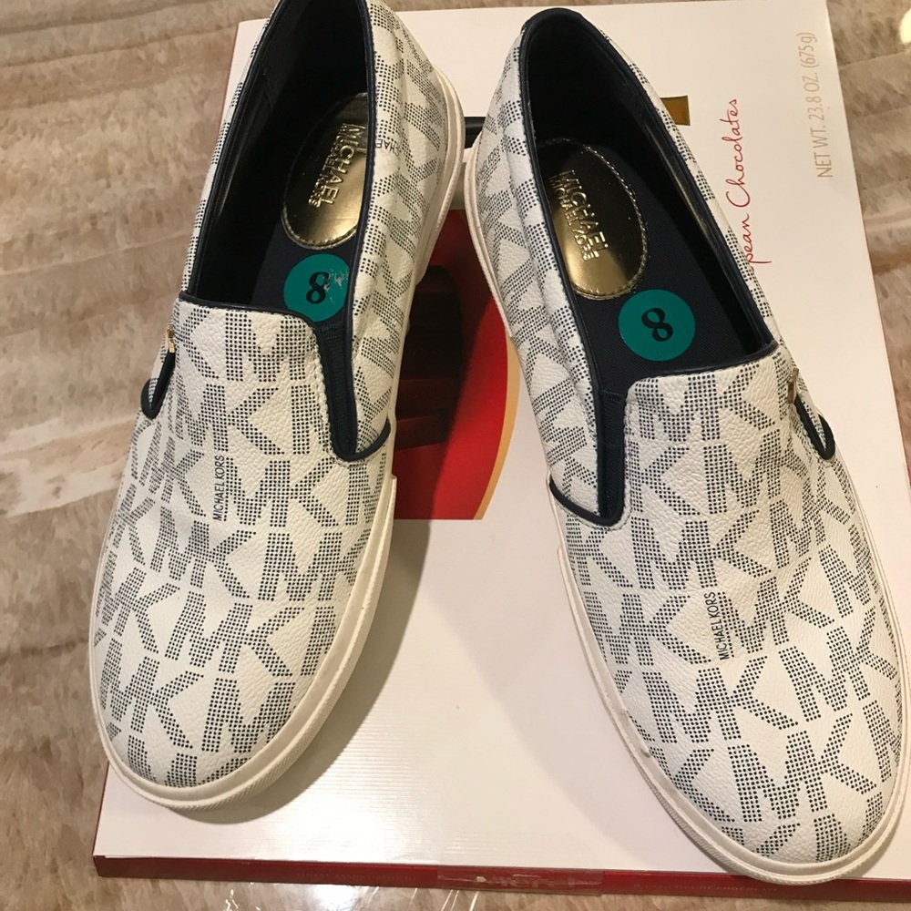Michael Kors Monogram Slip-On Flat Shoes. Sz 8 Worn once.